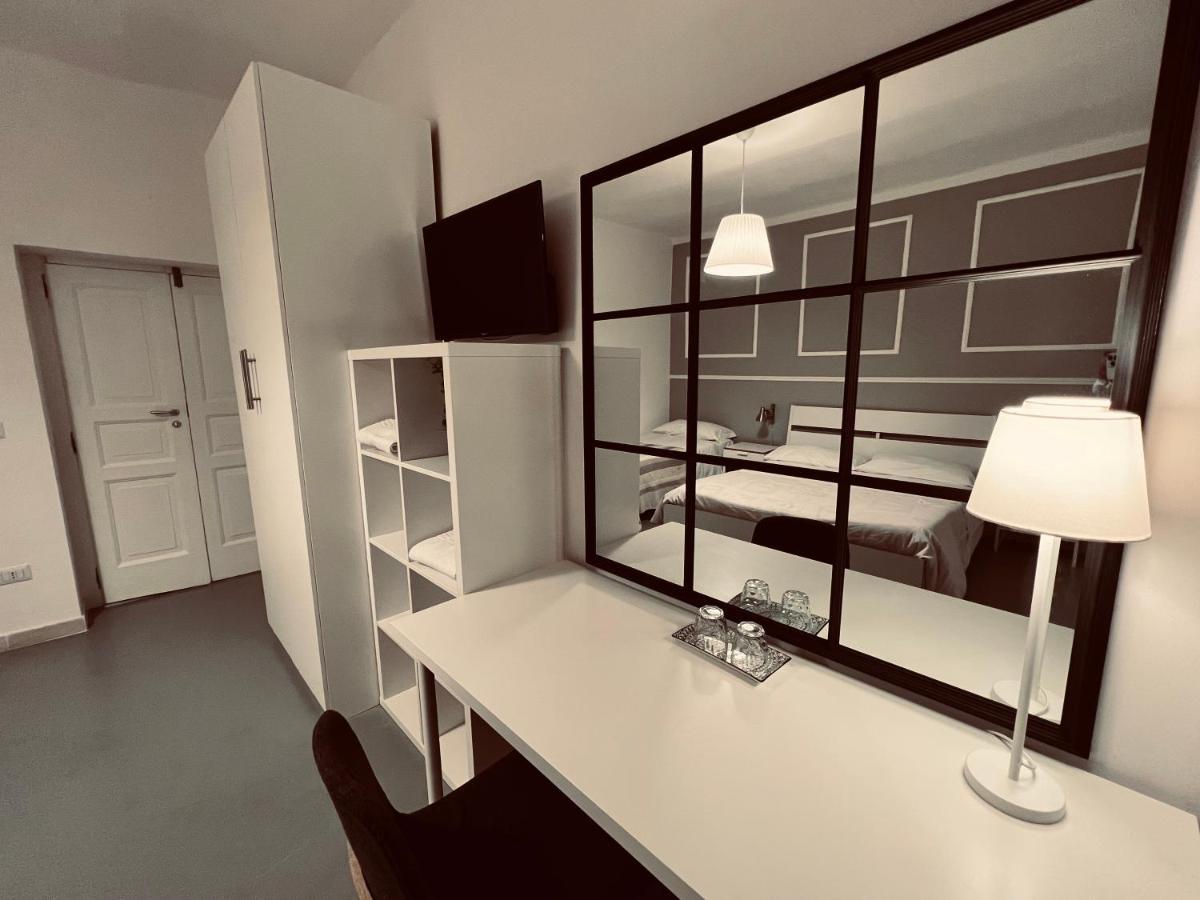 Palazzo Berardi Bed & Breakfast Taranto Dış mekan fotoğraf
