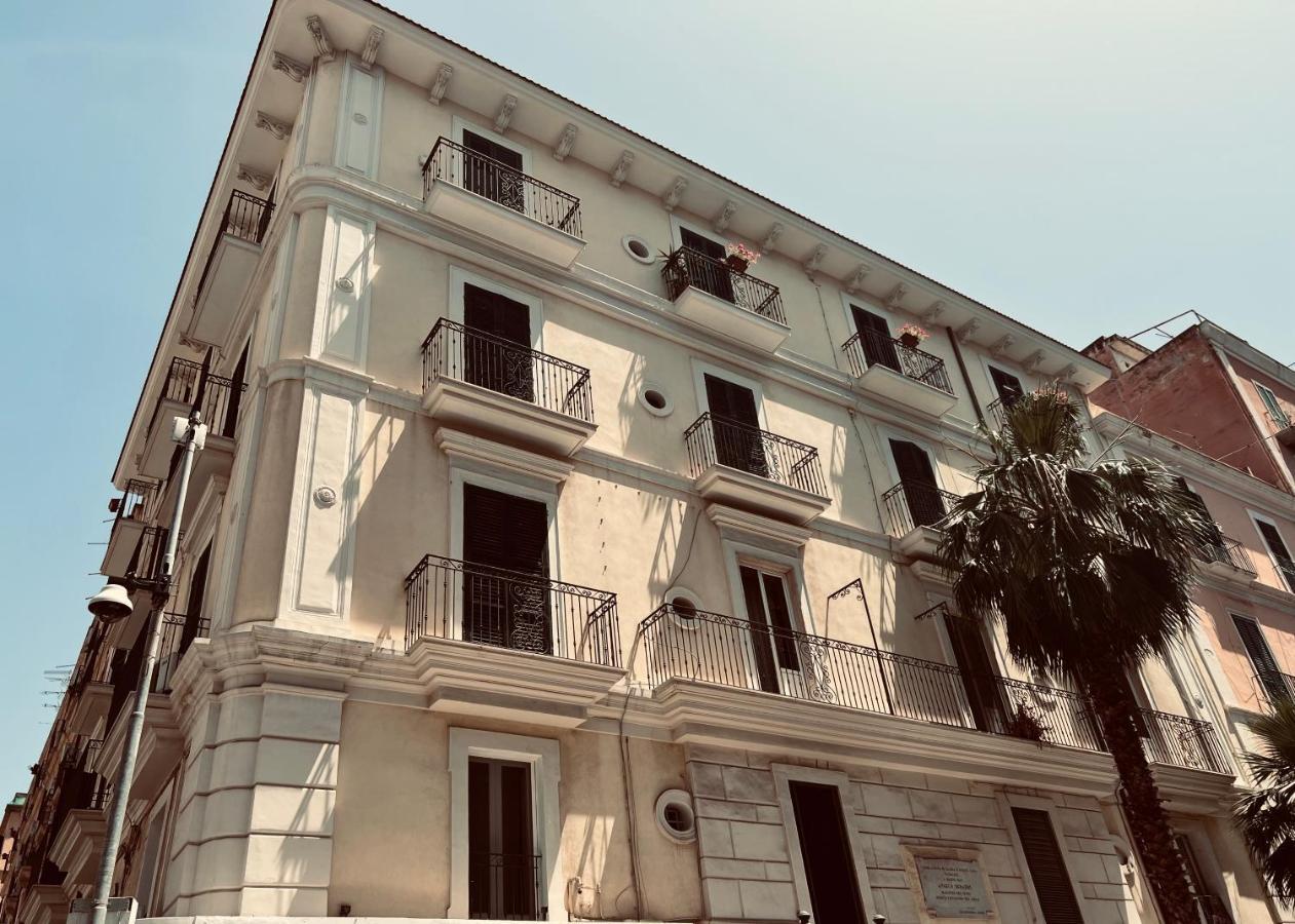 Palazzo Berardi Bed & Breakfast Taranto Dış mekan fotoğraf